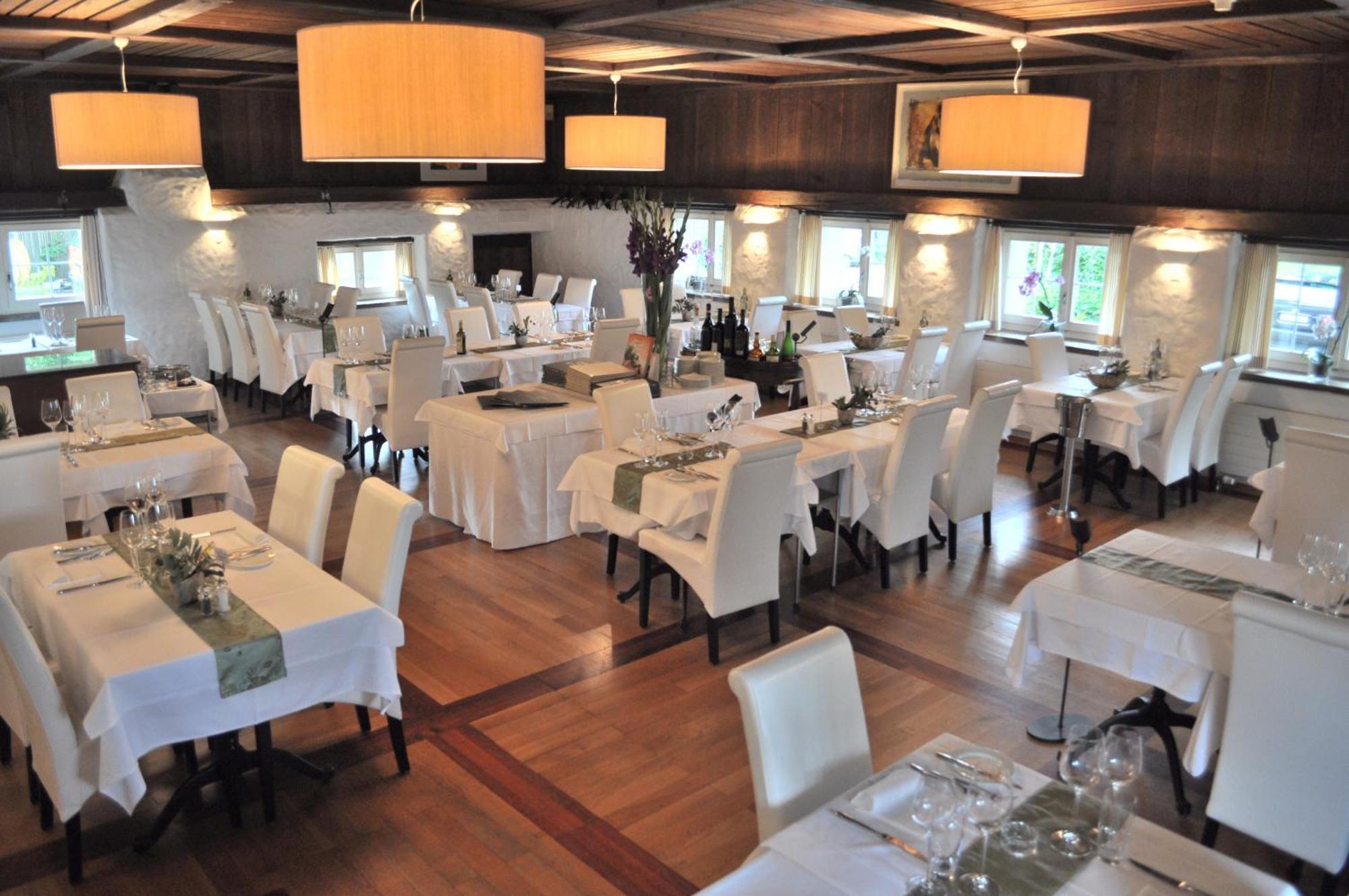 Landgasthof Leuen Uitikon ภายนอก รูปภาพ